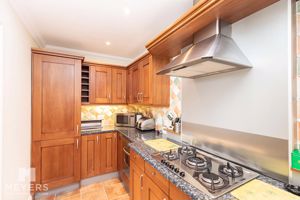 Photo 19- click for photo gallery